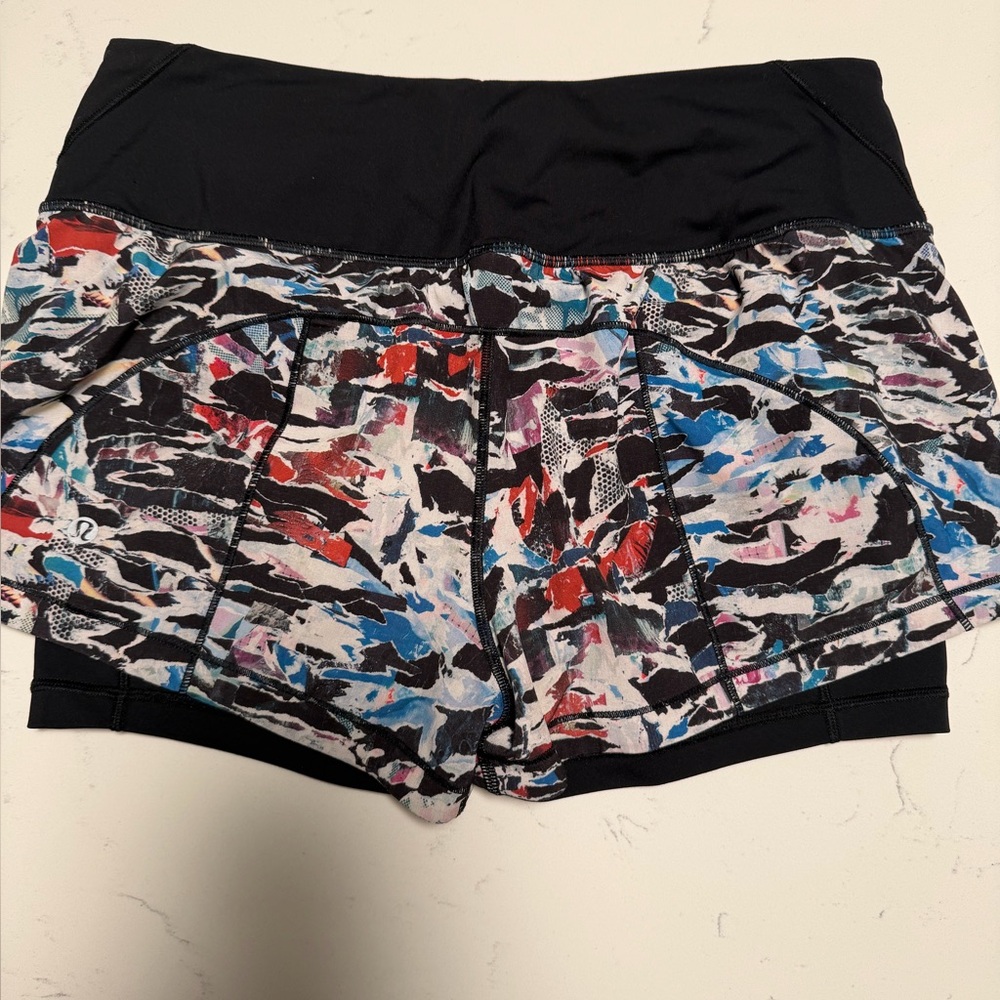 Lululemon Break Free Short Culture Clash Multi Black size 6